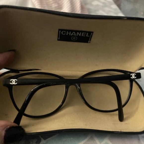 Chanel prescription eyeglasses with case - Picture 12 of 12